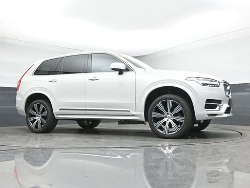 Used 2023 Volvo XC90 B6 Ultimate w/ Lounge Package AWD/4WD image 15