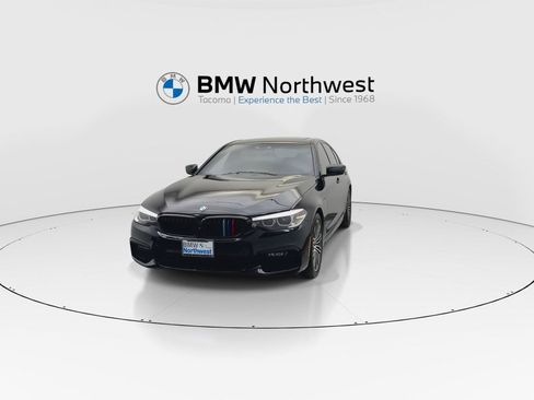 Used 2019 BMW 530e w/ M Sport Package RWD image 8