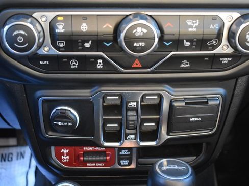 Used 2023 Jeep Gladiator Rubicon w/ LED Lighting Group image 27