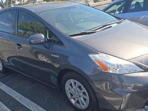 Used 2012 Toyota Prius V Three FWD image 3