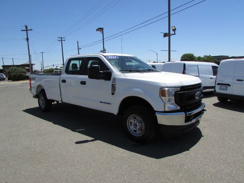 Used 2021 Ford F250 XL image 2