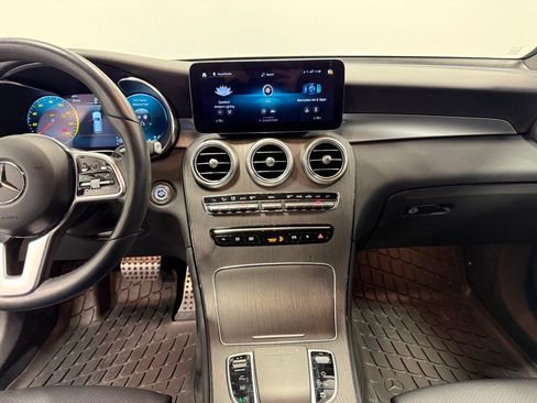Used 2022 Mercedes-Benz GLC 300 4MATIC image 39