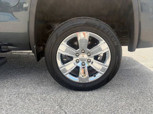 Used 2018 GMC Sierra 1500 SLT AWD/4WD image 45