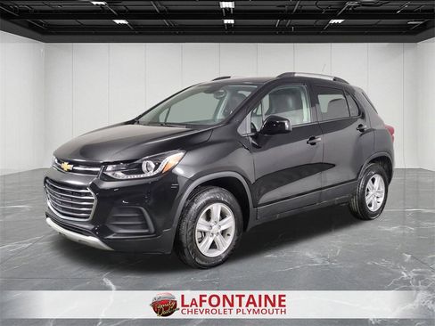 Certified 2022 Chevrolet Trax LT w/ LT Convenience Package image 4