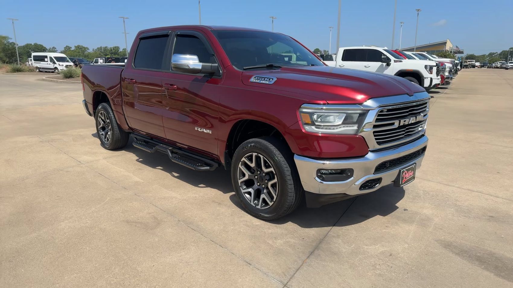 Used 2024 RAM 1500 Laramie AWD/4WD image 2