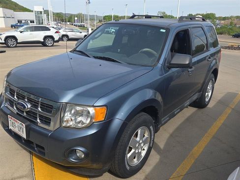 Used 2012 Ford Escape XLT w/ Class II Trailer Tow Pkg AWD/4WD image 5