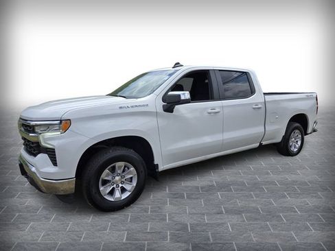 Used 2023 Chevrolet Silverado 1500 LT w/ Protection Package AWD/4WD image 3