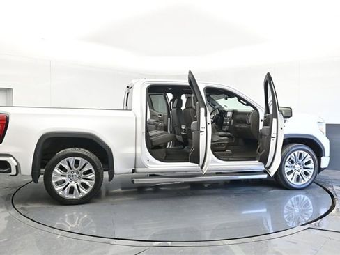 Used 2022 GMC Sierra 1500 Denali w/ Denali Premium Package image 52