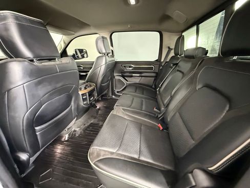 Used 2022 RAM 1500 Laramie AWD/4WD image 17