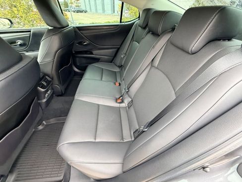 Certified 2023 Lexus ES 350 w/ Premium Package image 18