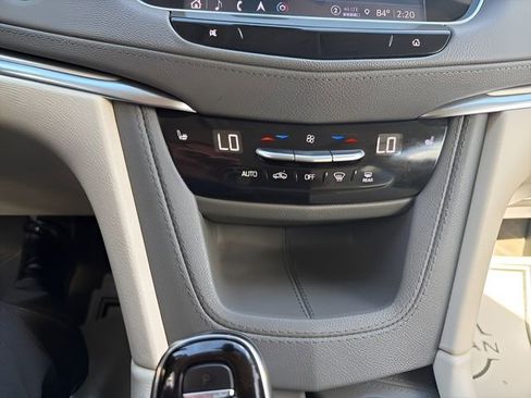 Used 2023 Cadillac XT5 Premium Luxury image 16