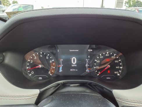 Used 2024 Jeep Compass Limited image 9