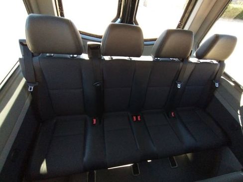 Used 2017 Mercedes-Benz Sprinter 2500 image 31