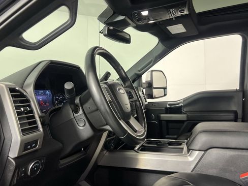 Used 2021 Ford F450 Platinum w/ FX4 Off-Road Package image 24