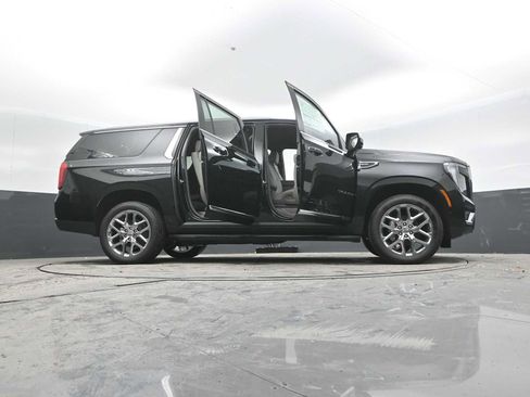 New 2026 GMC Yukon XL Elevation image 52