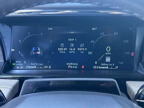 Used 2024 Lincoln Navigator Reserve AWD/4WD image 22