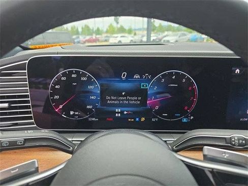 Used 2025 Mercedes-Benz GLS 450 4MATIC image 36