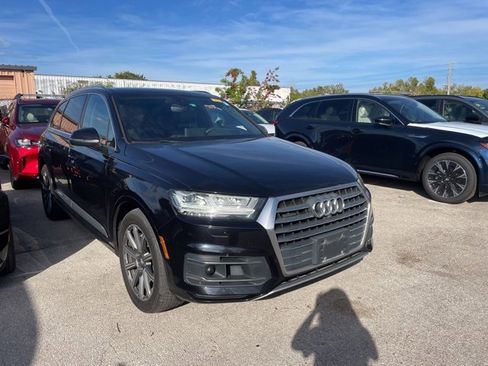 Used 2017 Audi Q7 3.0T Prestige w/ Prestige Package image 6