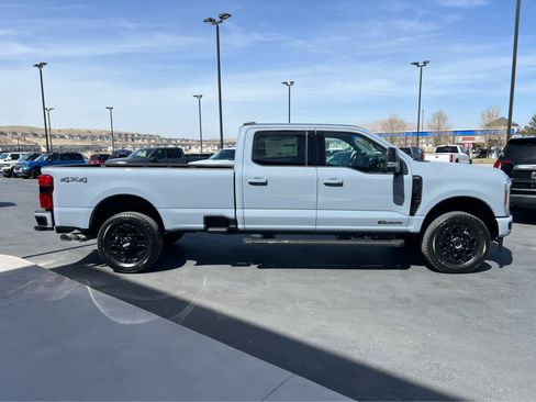 New 2026 Ford F250 Lariat w/ Black Appearance Package image 6