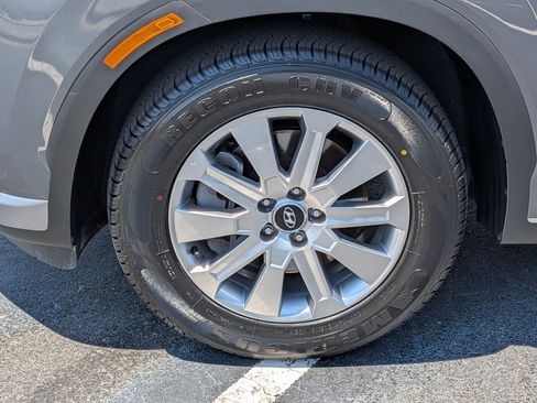 Used 2025 Hyundai Palisade SEL FWD image 10