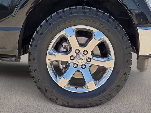 Used 2022 Ford F150 Lariat w/ Equipment Group 502A High AWD/4WD image 7