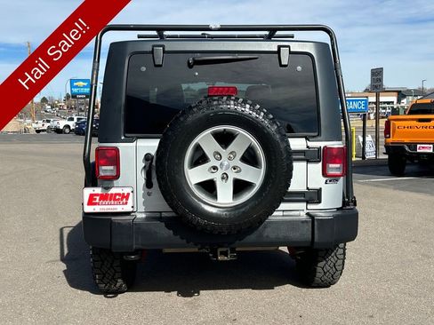 Used 2012 Jeep Wrangler Rubicon w/ PWR Convenience Group image 4