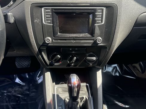 Used 2016 Volkswagen Jetta S FWD image 13