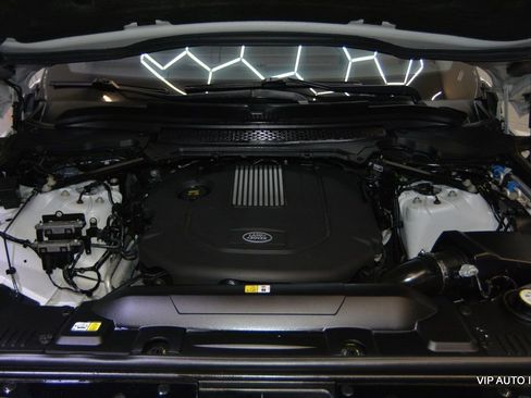 Used 2016 Land Rover Range Rover HSE image 29