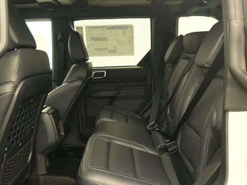 New 2026 Ford Bronco Badlands w/ Sasquatch Package image 10