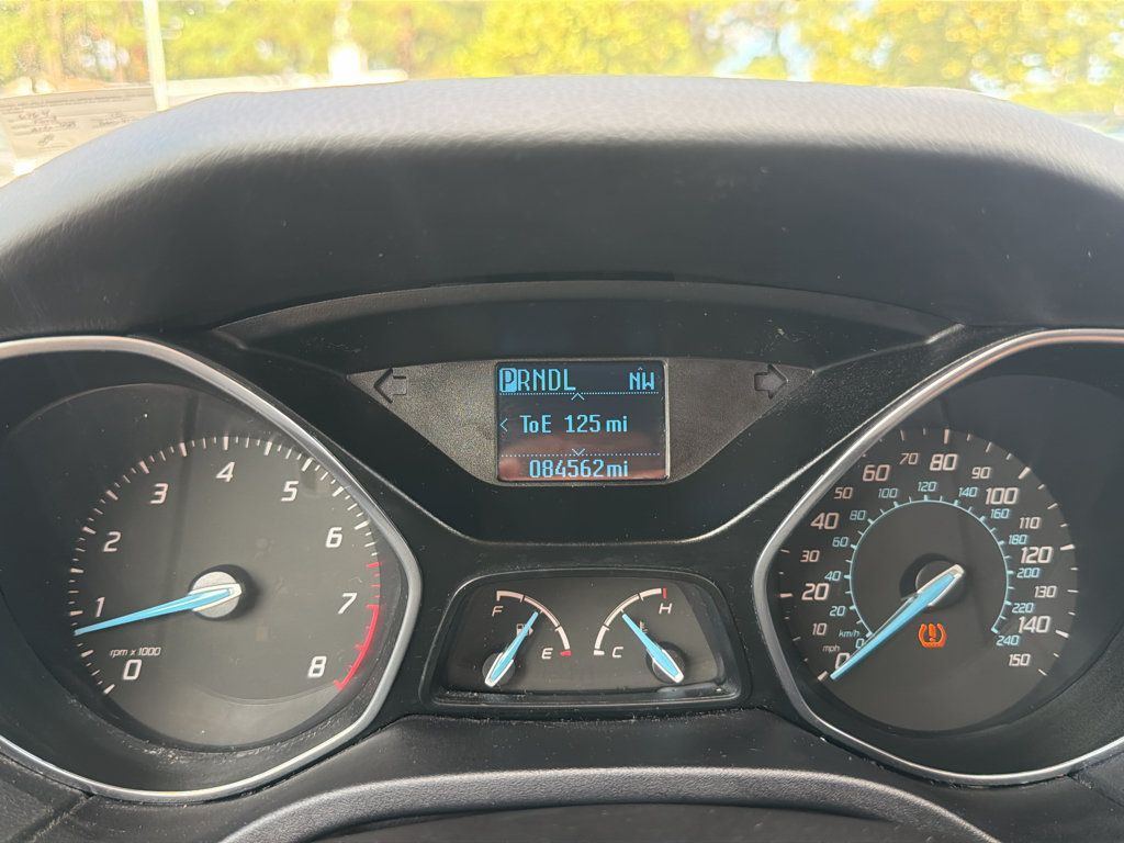 Used 2012 Ford Focus SE FWD image 14