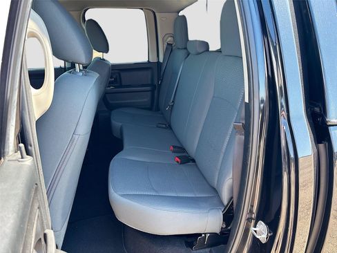 Used 2017 RAM 1500 Express AWD/4WD image 11
