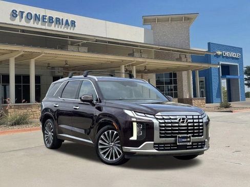 Used 2024 Hyundai Palisade Calligraphy image 1