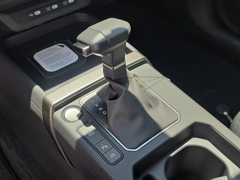 New 2027 Kia Seltos S FWD image 25