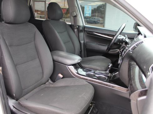 Used 2014 Kia Sorento LX AWD/4WD image 13