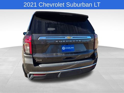 Used 2021 Chevrolet Suburban LT image 8