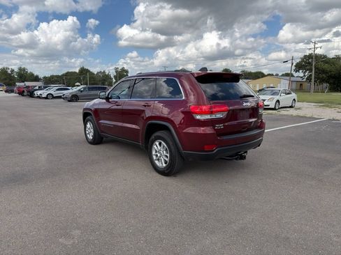 Used 2019 Jeep Grand Cherokee Laredo AWD/4WD image 5