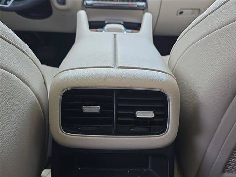 Used 2024 Mercedes-Benz GLE 450 4MATIC image 19