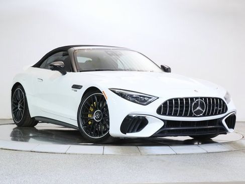 Used 2022 Mercedes-Benz SL 55 AMG 4MATIC w/ Driver Assistance Package image 2