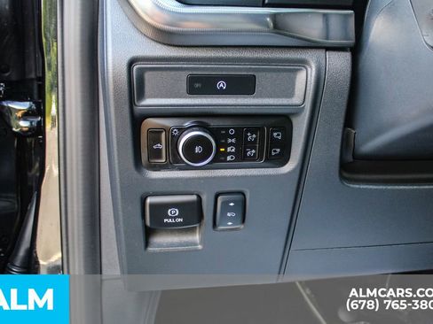 Used 2025 Ford F150 Platinum w/ FX4 Off-Road Package AWD/4WD image 29