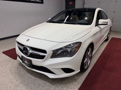 Used 2015 Mercedes-Benz CLA 250 4MATIC image 5