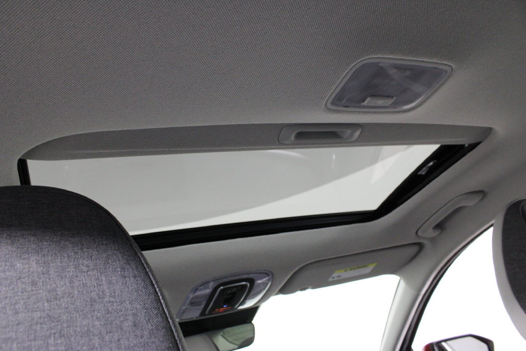 Certified 2024 Hyundai Elantra Limited FWD image 23