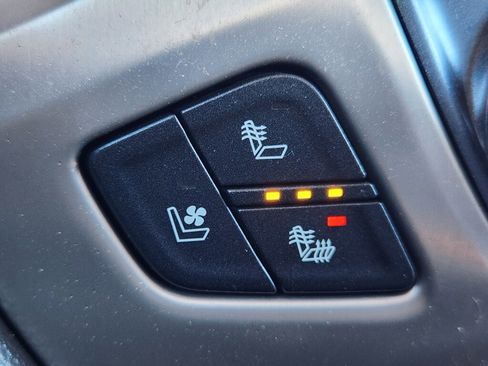 Used 2019 GMC Sierra 3500 Denali w/ Duramax Plus Package image 22