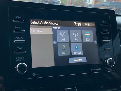 Used 2022 Toyota Camry SE FWD image 20