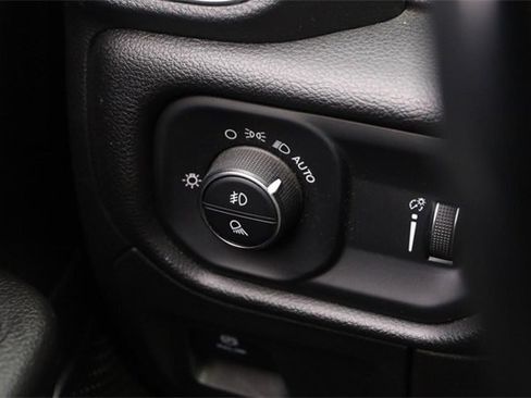 Used 2023 RAM 1500 Big Horn w/ Trailer Tow Group image 19