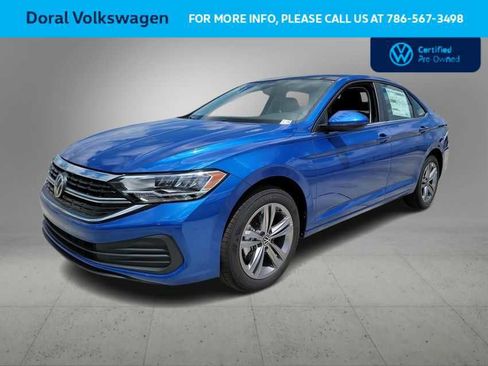 Used 2023 Volkswagen Jetta SE w/ Panoramic Sunroof Package FWD image 1