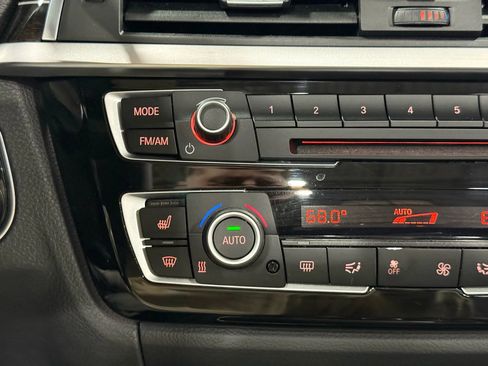 Used 2018 BMW 430i Convertible image 36