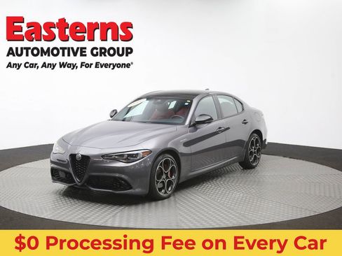 Used 2024 Alfa Romeo Giulia Veloce AWD/4WD image 55