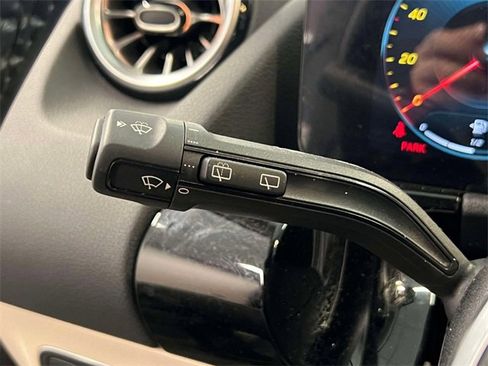 Certified 2022 Mercedes-Benz GLA 250 4MATIC image 23