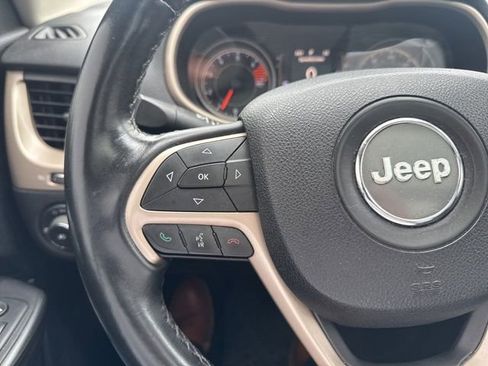 Used 2016 Jeep Cherokee 75th Anniversary AWD/4WD image 19
