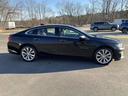 Used 2017 Chevrolet Malibu Premier w/ Premier Sun and Wheel Package image 6